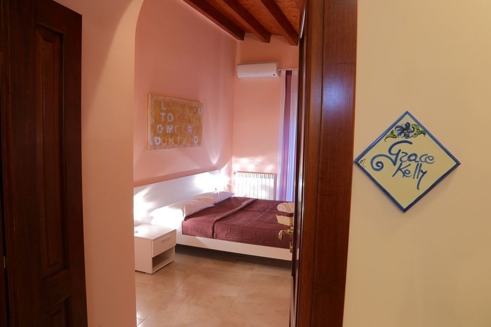 אגריג'נטו Four Rooms מראה חיצוני תמונה